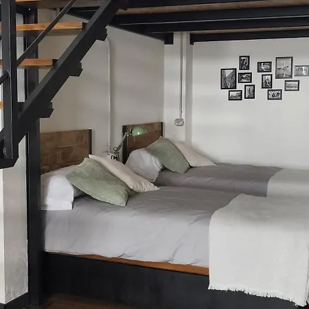 דירה Loft Cerca De Tren, Metro, Playa Y Casco Historico מאלגה